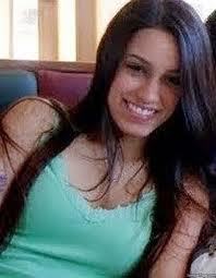 Oi meu nome é Aline , Tenho 17 anos, gosto de musicas , festas , amigos , sou sagitáriana . me segue ?