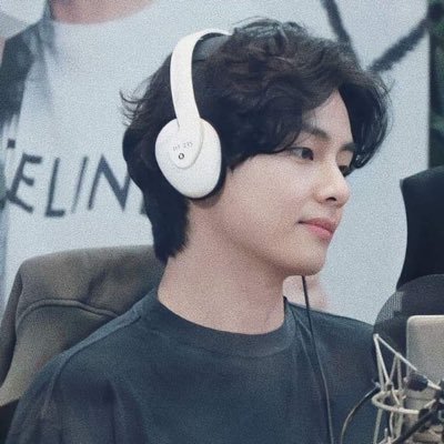 #Taehyung 𝕚𝕤 𝕞𝕪 𝕝𝕚𝕗𝕖💜🐯 𝕗𝕒𝕟 𝕒𝕔𝕔𝕠𝕦𝕟𝕥 @BTS_twt ♡´・ᴗ・`♡ thu_ha_03er♎︎