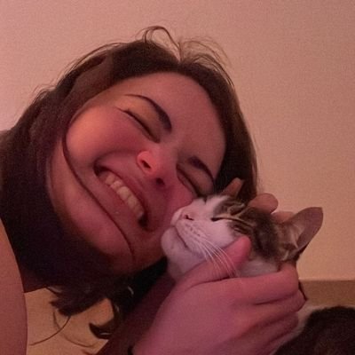 ninaaadato's profile picture. No sé, intentant ser coherent.