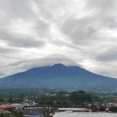 Volcano and tech enthusiast