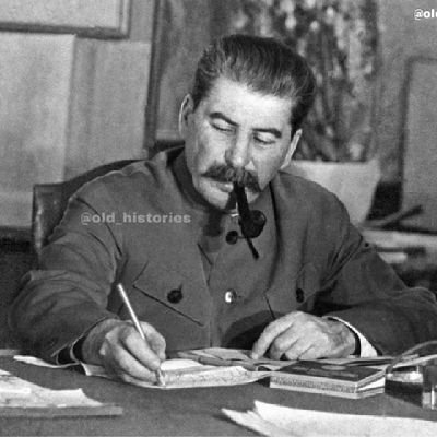 JIllA_KEDI_Da's profile picture. leftist❤️ Atheist Marxist,Leninist Stalinist Periyarist 🖤 Ambedkarite,Physicist, Geophysicist, Psychologist, Feminist, Cinephile, Thalapathy & Thala Dhoni Fan