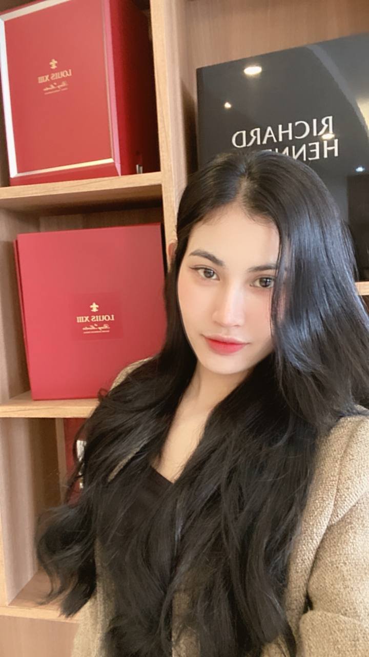 Ehtel30889043's profile picture. 