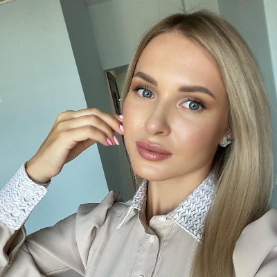 clyde_locks25's profile picture. A girl who loves to laugh, enjoys sports and works hard.