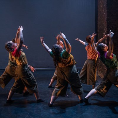 visually impaired dancer 🏴󠁧󠁢󠁳󠁣󠁴󠁿 photo credit Brain Hartley (image description 6 dancers wearing different colours dark background facing one direction)