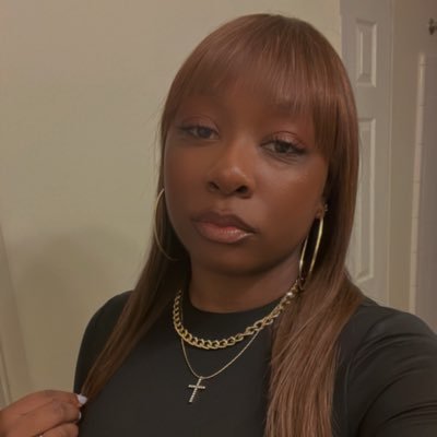 Registered Nurse 👩🏽🎓🩺 28 | the GOAT’s wife 💍🥰❤️ IG: __nitraaaa
