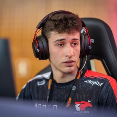 Monteiro_7580's profile picture. 🇵🇹insta: sergio_monteiroo_💥22y💥 STAFF : @ftwesports ❤️1904❤️