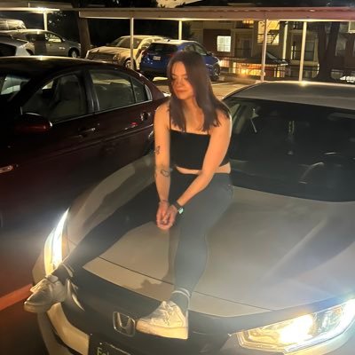 r8chelll's profile picture. whatever #savethebees #BLACKLIVESMATTER she/her