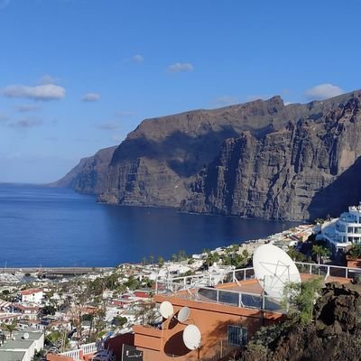 Uja46939719's profile picture. Hanys, katolik, sport, prawy i sprawiedliwy🇵🇱 

             niech żyje nam górniczy stan