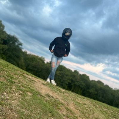 OmgPrecious_'s profile picture. I like motorcycles and food lol she/her 21