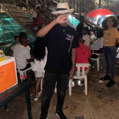 pierestiven's profile picture. Thinks take time ⏳🤍