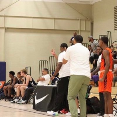 Philadelphia’s own |St Paul VI High School Assistant Coach 🟡⚫️ Team Takeover EYBL Assistant Coach ⚫️🟠|