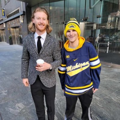 @DisplacedSabres @DisplacedBills • Prez: @SheltonCTBills •#Beagles, Michigan, Kyle Connor, NYY, @CMcDavid97 fan • Grapher. #GoBlue #HockeyGuy