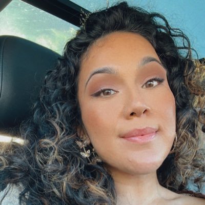 EmRamos_'s profile picture. she/they♐️