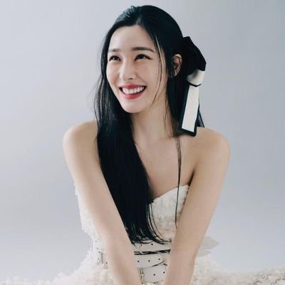 Tiffanys_wife's profile picture. I stan girl groups and SHINee