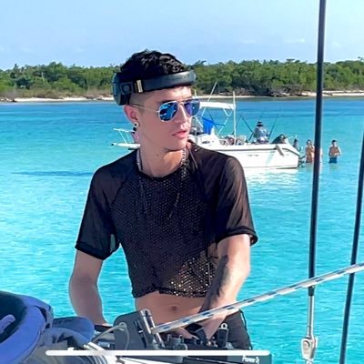 Dj / Music Craftsman. Progre House / Tribal / Tech House /Techno Bookings: hiram.management@gmail.com