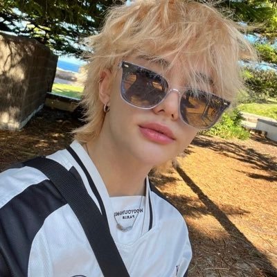交換、共同購入、代行、企画等応募用🙇 Stray Kidsの共同メインです!お声掛けは基本リプにお願い致します◎/成人済み