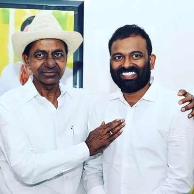 Indian| Telanganite| Engineer| BRS Party Soldier| Admirer of KCR  ✊🏻 (Views are personal)