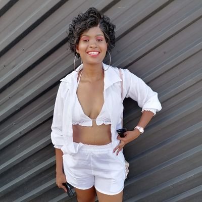 nel_jaqueline's profile picture. Love people