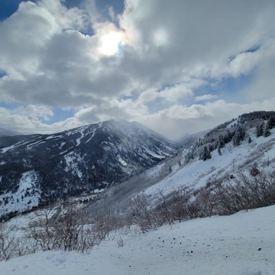 EminTahirov4's profile picture. 