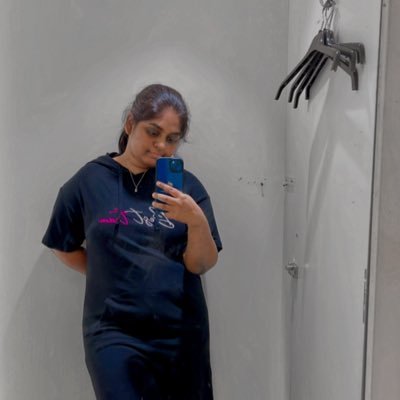 LeelasravaniT's profile picture. 🍁