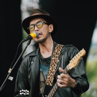 aldrienko's profile picture. Singer/Guitarist