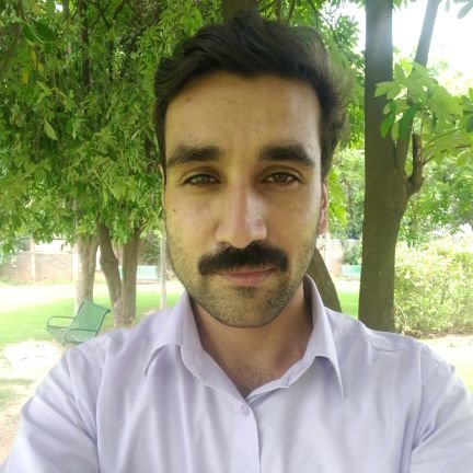 akashsMohammed's profile picture. 'Ye Prajati bohat rare hai aj kal. Jesy Tinder k zamany main kitab main chupa k bheja hua Prem Patrr.' - LUDO (2020) 🍉