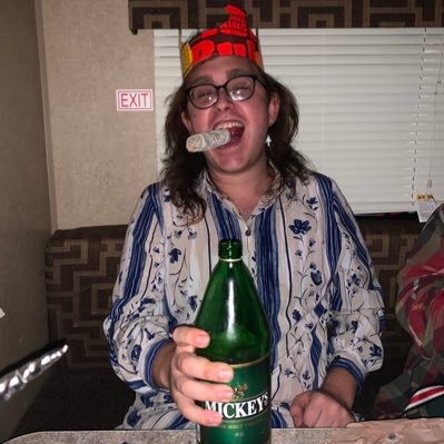 TexasBasements's profile picture. folk punk? band from htx | biz: txbasements@gmail.com | NEW MUSIC SOON??  @elliebeantx @lummus89 @AdoraWright