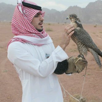 الذكر يجلب الفرح والسرور، والرزق والمهابة، ويوجب مراقبة الله وكثرة عبادته، والإنابة إليه والقرب منه، وهو سبب للنجاة من عذابه