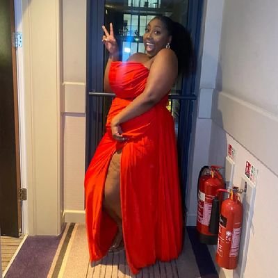 missfrenky's profile picture. 📍D U T C H I E IN B R U M M I E
IG: frenkymeets