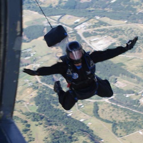sky_figue's profile picture. Acrobatic Skydiver & Maintenece Rigger BOINAS AZULES Skydivers Demo Team; USPA Coach and AFF Instructor