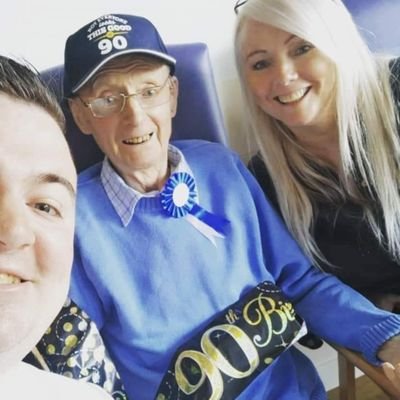 honeyball69's profile picture. Mum of 2 💕 MAIMED by #mesh #sui #tvto 😭 #chronicpain #depression #saynotomesh #hernia 

     🇬🇧❤️🤍💙🇬🇧