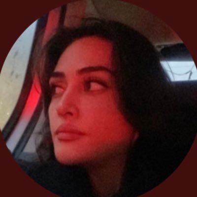 نظرتي للأمور مختلفه وعميقه جداً ،اعتقد بأني انتمي للكتابه،تهمني الدوافع،في خِضم معركة الحياة ENTJ# و #INFJ