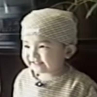 kalatnilars's profile picture. dont follow :)