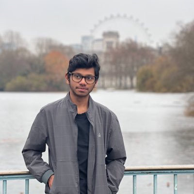 Maldivian 🇲🇻, Computer Science student with a knack for graphic design. Proud supporter of the premier league leaders. 🔴⚪️