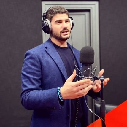 Tom_Angelini's profile picture. •Scienze politiche👨‍🎓

•13:00/15:00 sab/dom su #RTL1025🎙

•#BarSport 17:00/19:00 lun/merc su #RTL1025News📻

•Aspirante giornalista sportivo/telecronista⚽️