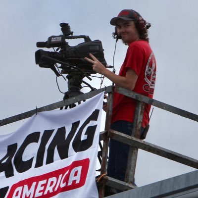 @DeanCollege '23 Sports Broadcasting | Associate Producer @RacingAmerica | Often seen on @iRacing