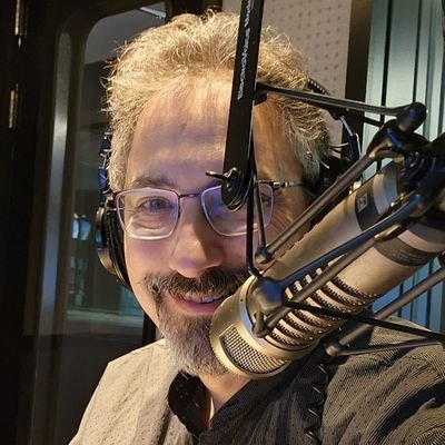 🎙️I am a voiceover artist
🎧 I will voice your audiobooks, commercials, digital, narration
📻 25 years experience in radio & voiceover
☎️ Contact me now