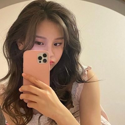 lqomuji's profile picture. for #엄지 ♡︎