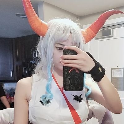 Ari @ Cronchy Bonesさんのプロフィール画像