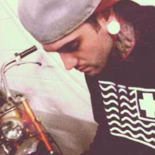 shanedivine's profile picture. Walkin on clouds