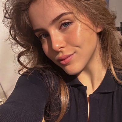 Here to make people smile🥹🫵 Social Media Influencer 🍑💅 Do NOT click my link👇