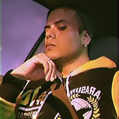 heartlessnezz's profile picture. occasionally draws