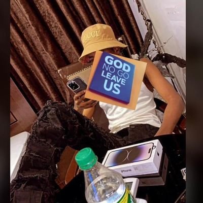 tela_pablo's profile picture. Always be ur self if d people don't accept u frm who u are men den frk them 💯💯