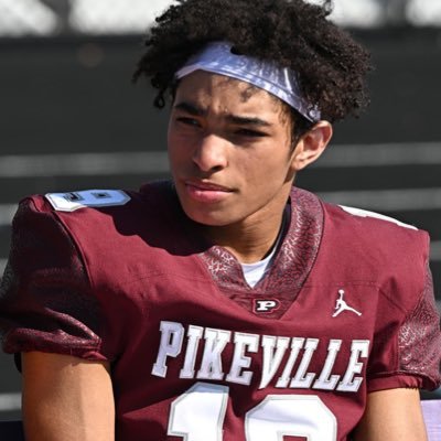 Pikeville HS| C/O 2024 | 5’10 160 | 4.6 40 yd| 3.7 Gpa| Ath| 2022 state champ💍