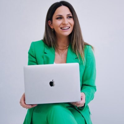 courtneydavis19's profile picture. 👩‍💻 Founder @wearesystemsup | 🎙Podcast Host