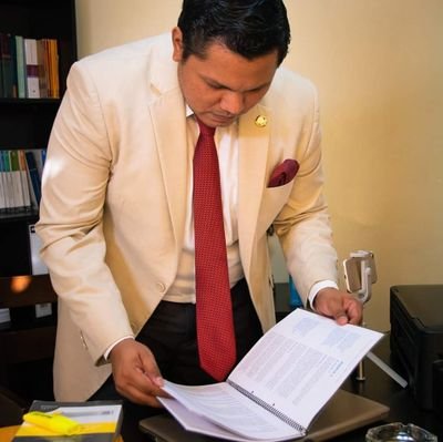 Abogado Guayaquileño | Egresado Maestría Gestión Pública Instituto de Altos Estudios Nacionales | Anticorrupción ⚖️🇪🇨

⚔️Cia. Oficina Jurídica Serenier S.A.S