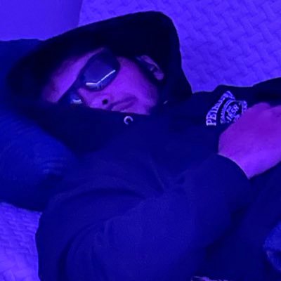rtega_j's profile picture. 
