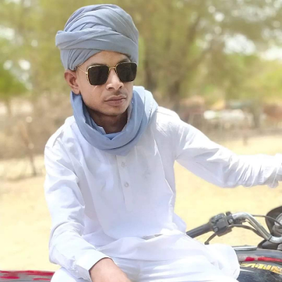 shahaarif194's profile picture. 