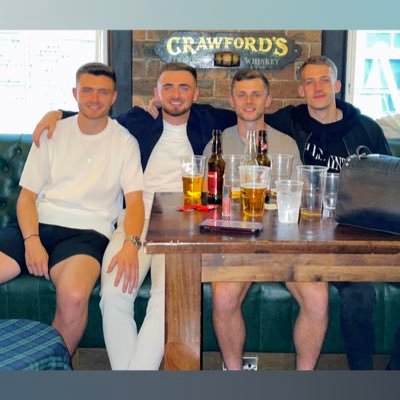 jinkyhilton's profile picture. 