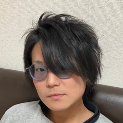 GLAY垢/33歳/関西在住/2000年からGLAYが好きで応援しています/初ライブ2004年エキスポ/その後関西のライブにちょくちょく参加しています(^^)!GLAYERの皆さん、よろしくお願いします⭐️!! ※無言フォロー失礼します!ご迷惑でなければ仲良くして下さい^ - ^ 無言フォロー大歓迎です!